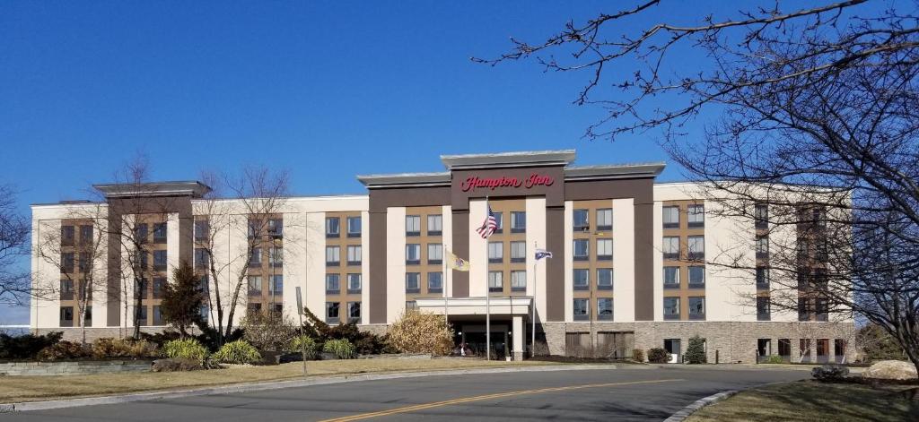 Hampton Inn Carlstadt At The Meadowlands Main image 1